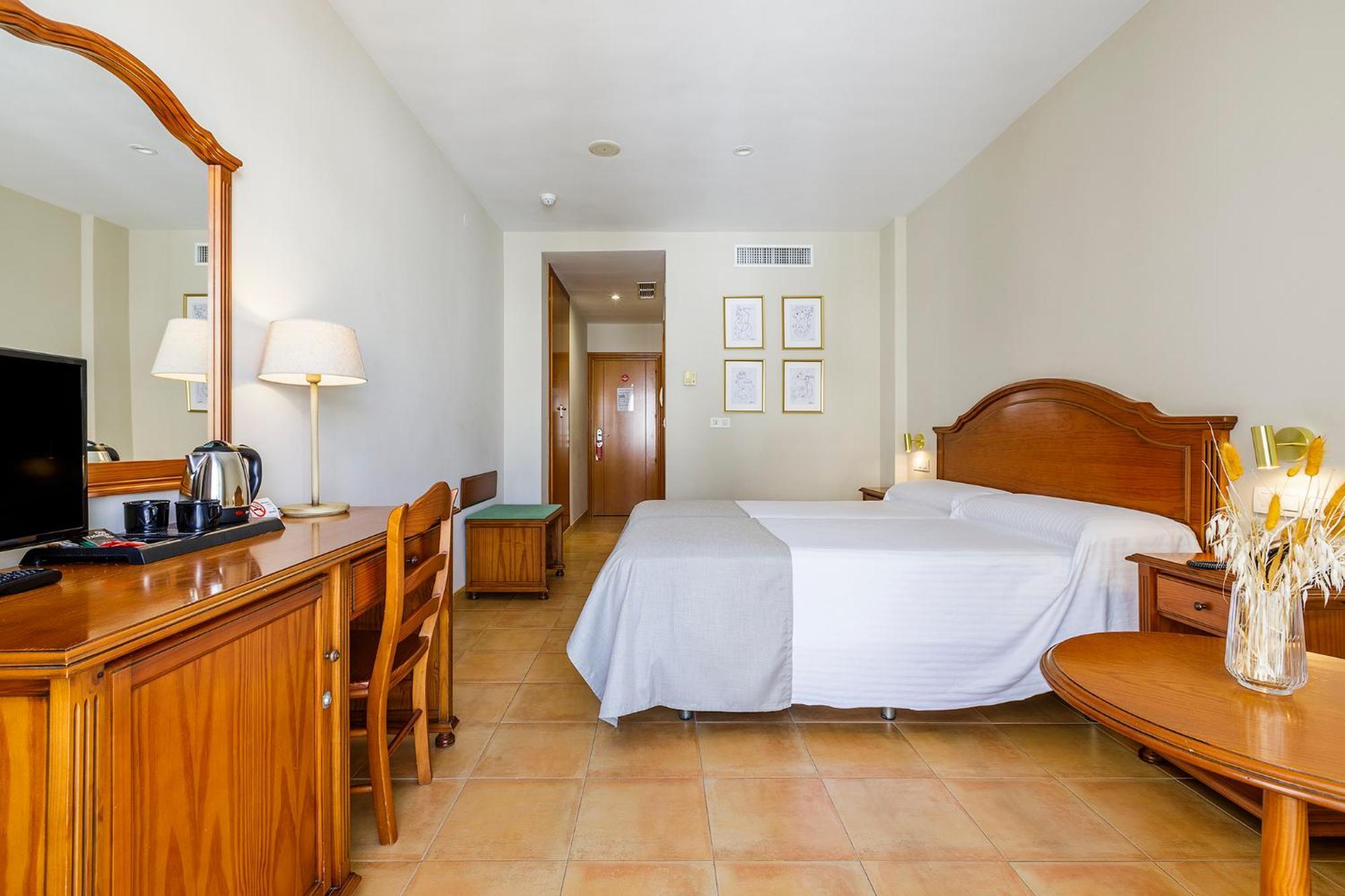 Hotel Almijara - Mares La Herradura  Esterno foto